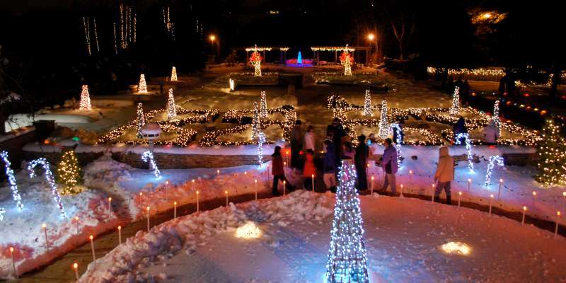 Janesville Holiday Light Show At Rotary Botanical Gardens State