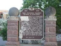 histmarker_1stteachersschool