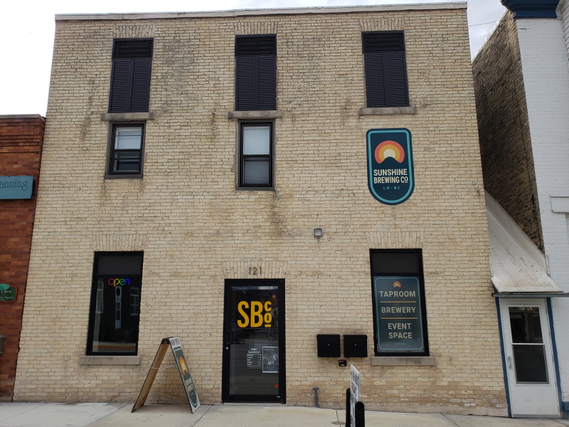 lakemills-sunshine-exterior Sunshine Brewing Company, Lake Mills