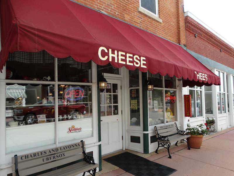 6 Great Cheese Shops along one hour of Highway 11 State Trunk Tour