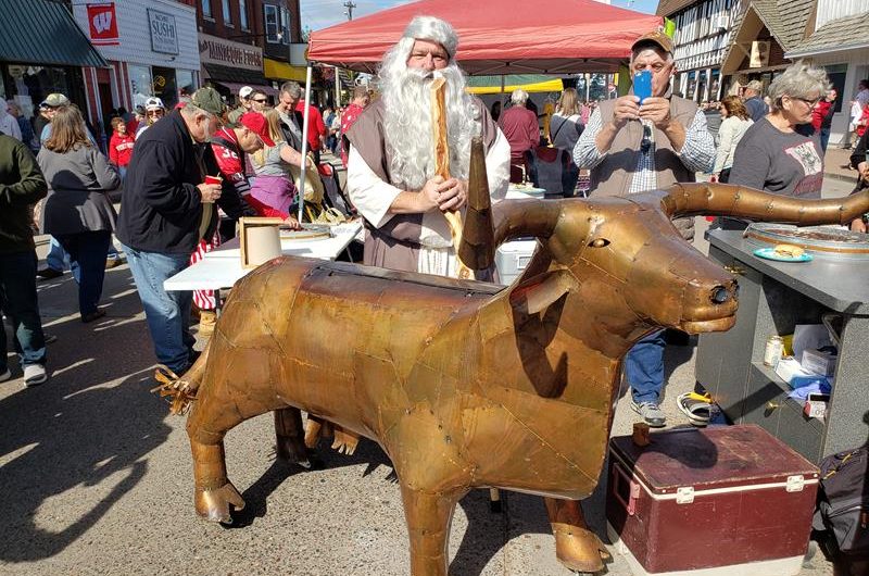 Wisconsin Fall Weekend Events: Beef-A-Rama, taking place the last weekend of September in Minocqua, Wisconsin