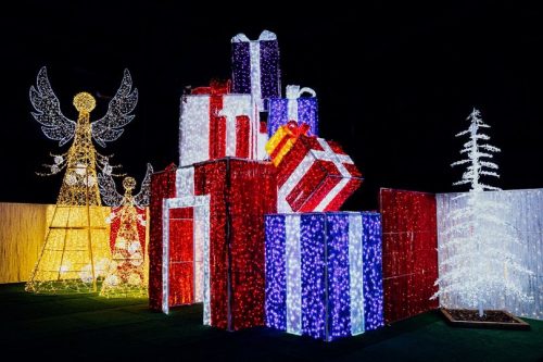 Noel Festival Light Park & Christmas Market, November 27, 2021 - January 2, 2022 at the Wisconsin State Fair Park Exposition Center