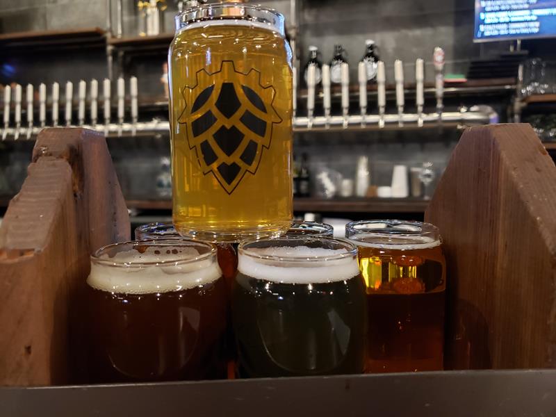 madisonunioncornersbrewingflight State Trunk Tour