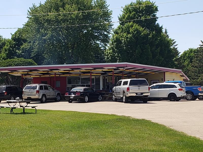 Cruise In Drive-In along U.S. 45 in Marion, Wisconsin
