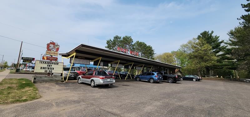 Dog N Suds Drive-In along the original U.S. 51 in Tomahawk, Wisconsin