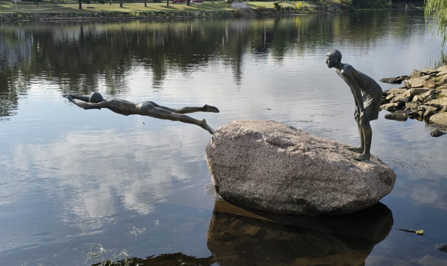 Wisconsin’s Most Fascinating Statues and Monuments: Stories Cast in Bronze and Stone